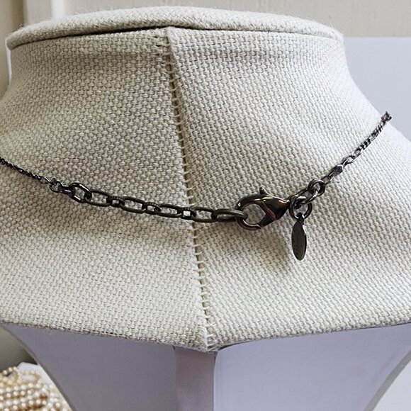 Sorrelli Black & Clear Crystal Cross Pendant Necklace 16" - Picture 6 of 11